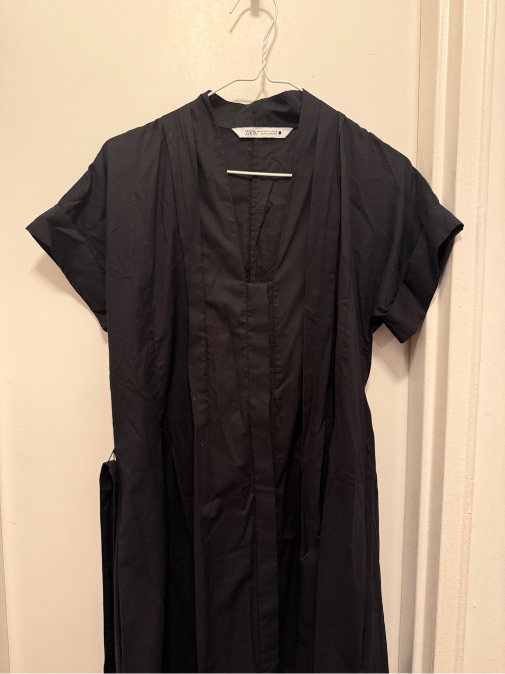 Zara Black V-Neck Panelled Midi Dress - Picture 3 of 3